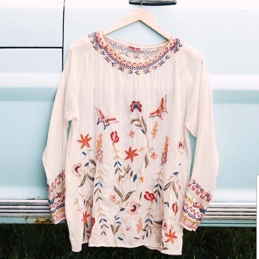 Johnny was GELLA BLOUSE